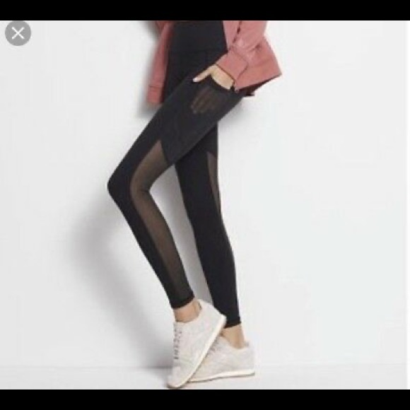 Victoria secret leggings - Picture 1 of 5